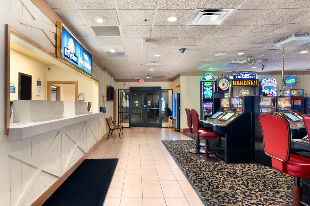 Days Inn by Wyndham Las Vegas Wild Wild West Gambling Hall image 13