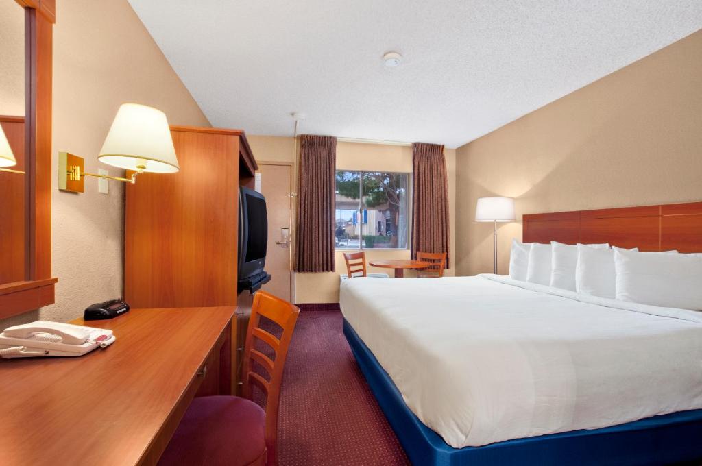 Days Inn by Wyndham Las Vegas Wild Wild West Gambling Hall image 18