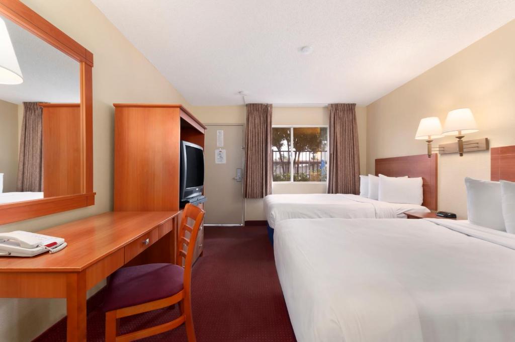 Days Inn by Wyndham Las Vegas Wild Wild West Gambling Hall image 21